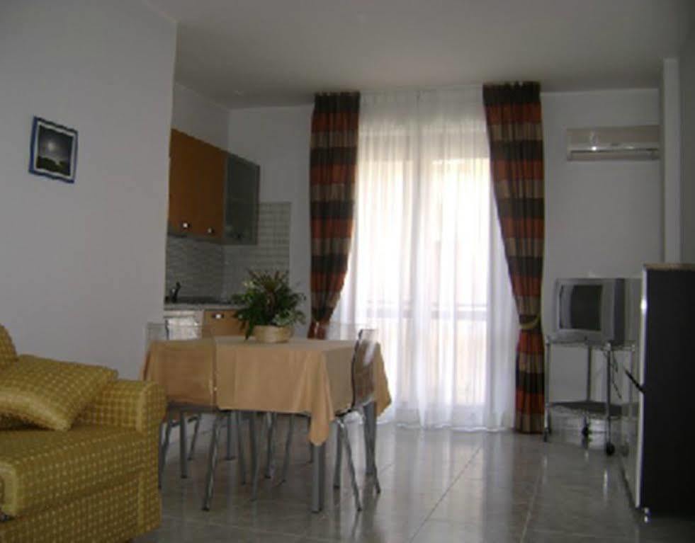 Residence Montegrappa Cagliari Kamer foto